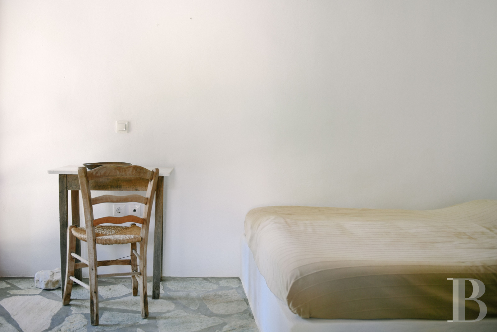 Three former sheepfolds united by a beautiful spirit by the sea in Tinos, the Cyclades - photo  n°19